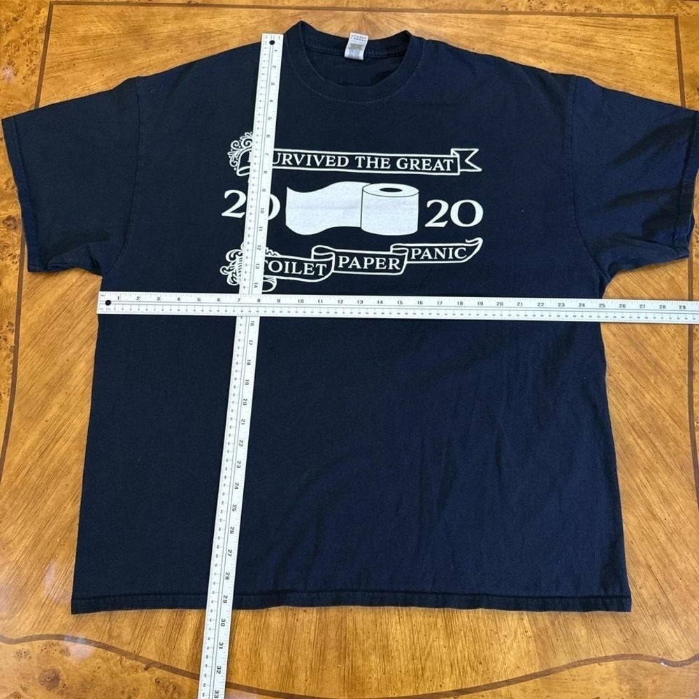 2020 I Survived the Great Toilet Paper Panic T-Shirt Black Men's 2XL - Picture 2 of 5